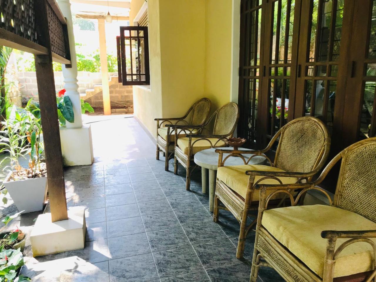 Unique Villa 康提 外观 照片